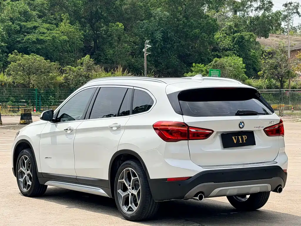 BMW X1 2017 — фото 11