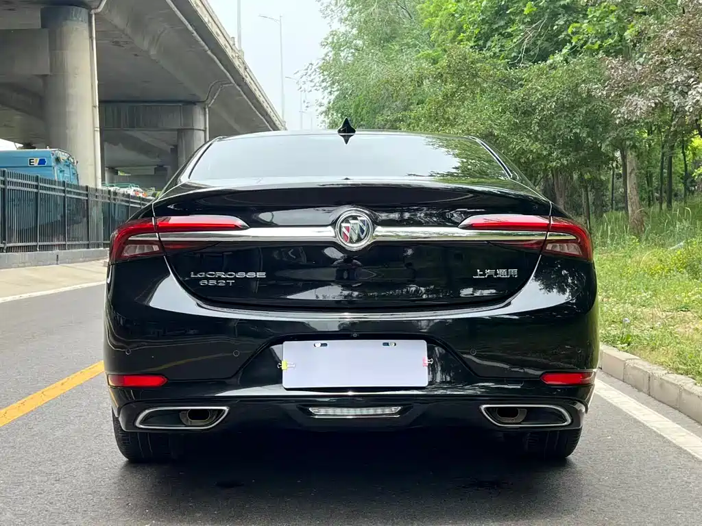 Buick LaCrosse 2022 — фото 8