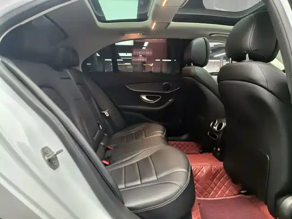 Mercedes-Benz C-Class 2021