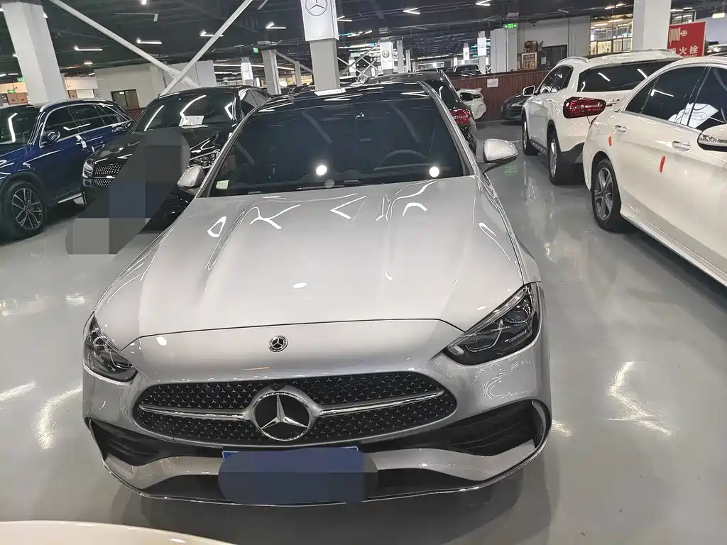 Mercedes-Benz C-Class 2025