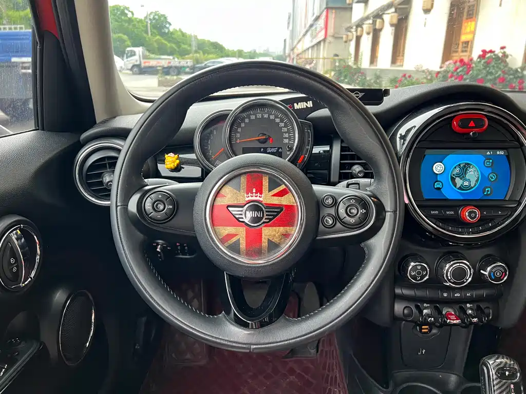 MINI Mini 2019