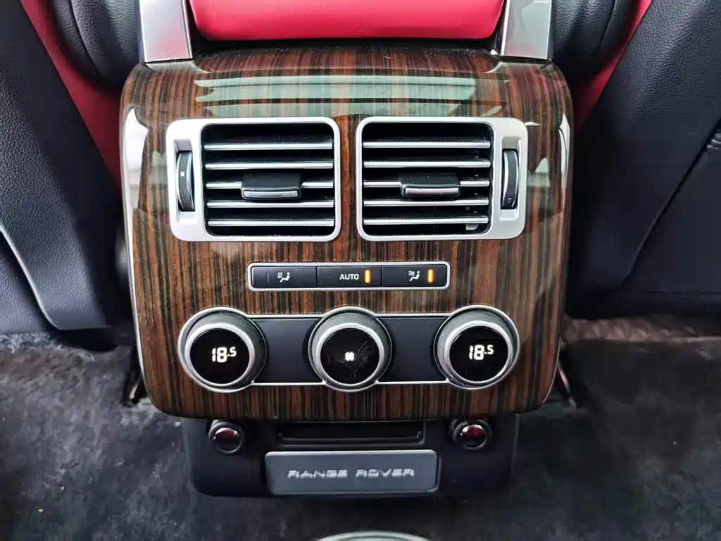 Land Rover Range Rover 2018 — фото 15
