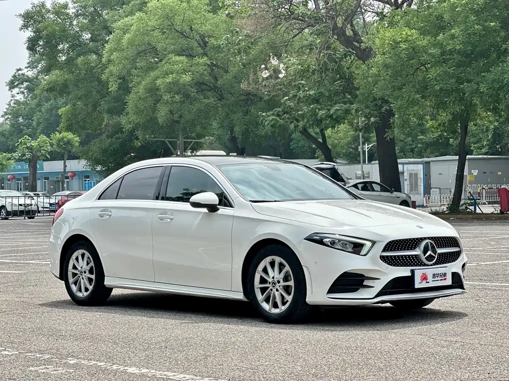 Mercedes-Benz A-Class 2022 — фото 5