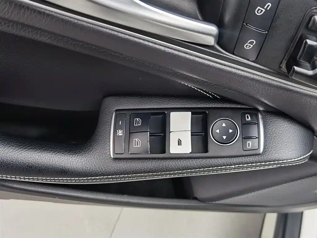 Mercedes-Benz GLA 2016 — фото 9
