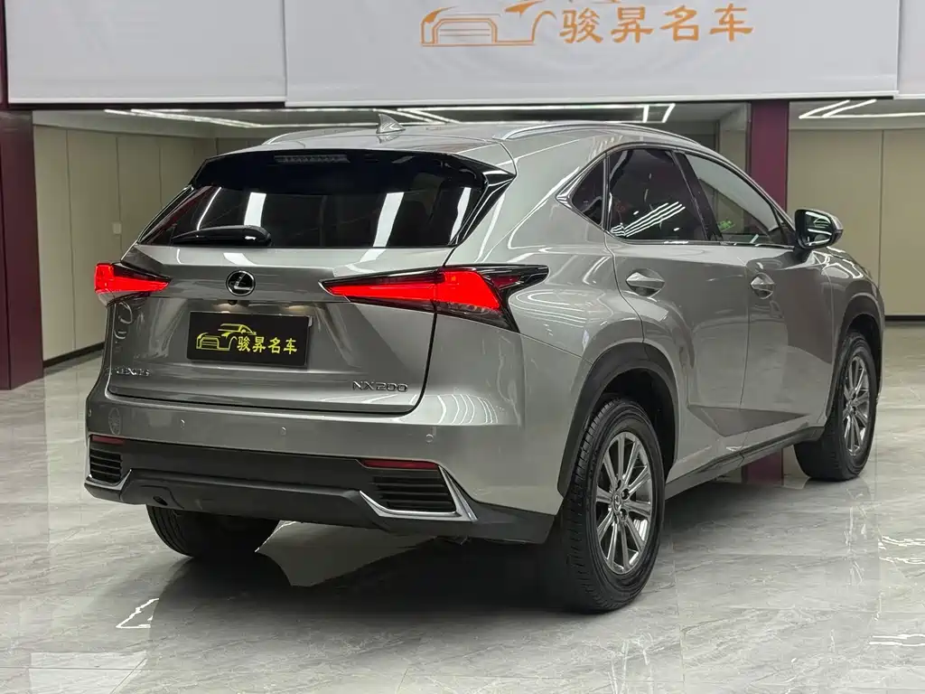 Lexus NX 2018 — фото 5