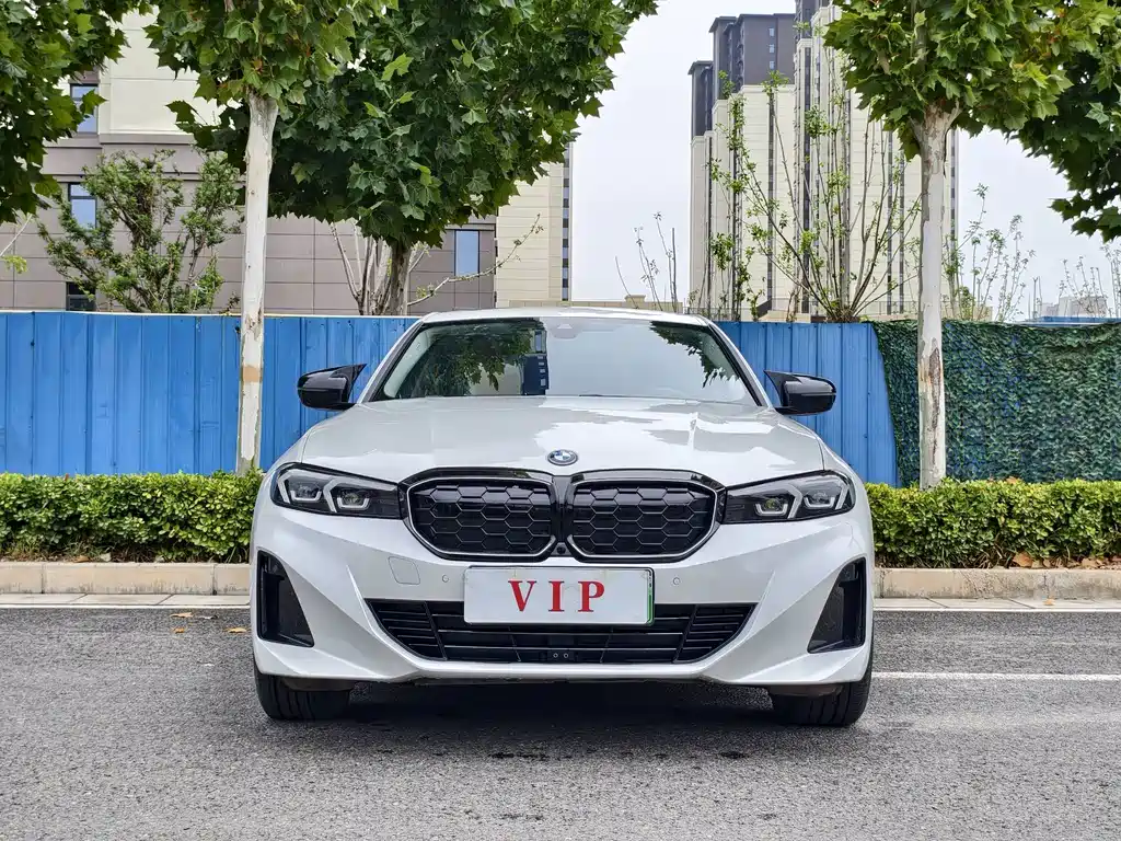 BMW i3 2024