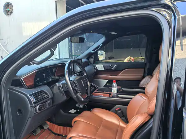 Lincoln Navigator 2021