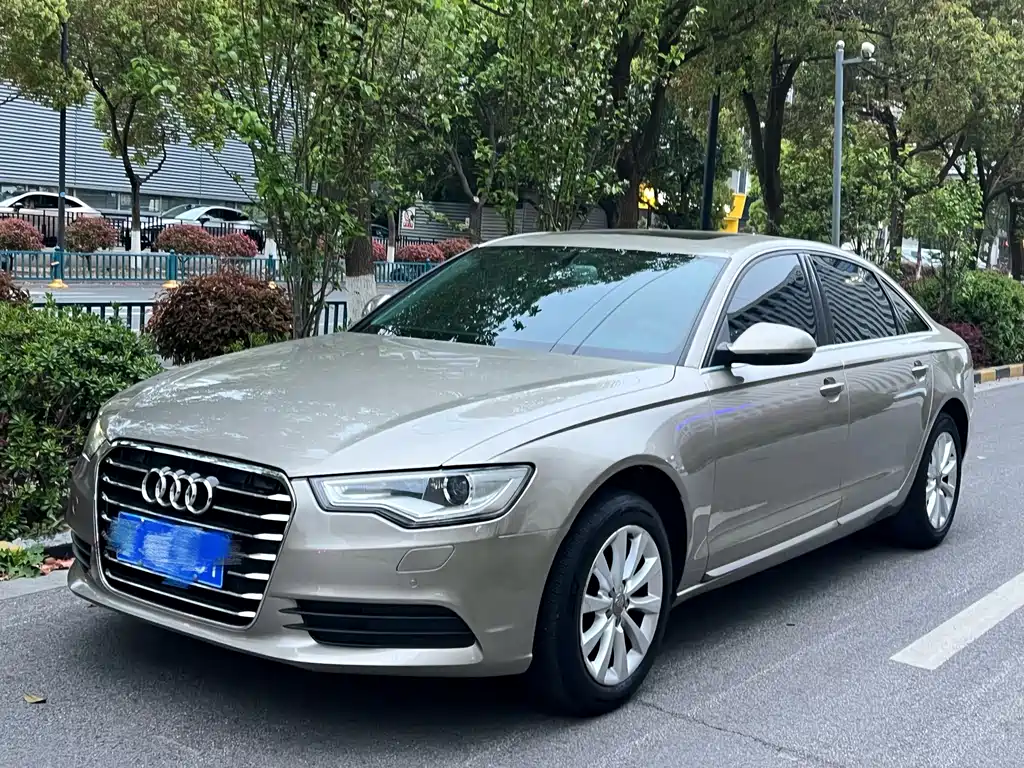 Audi A6L 2014 — фото 1