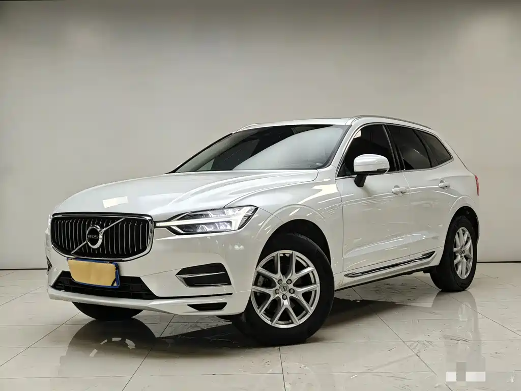 Volvo XC60 2019 — фото 1