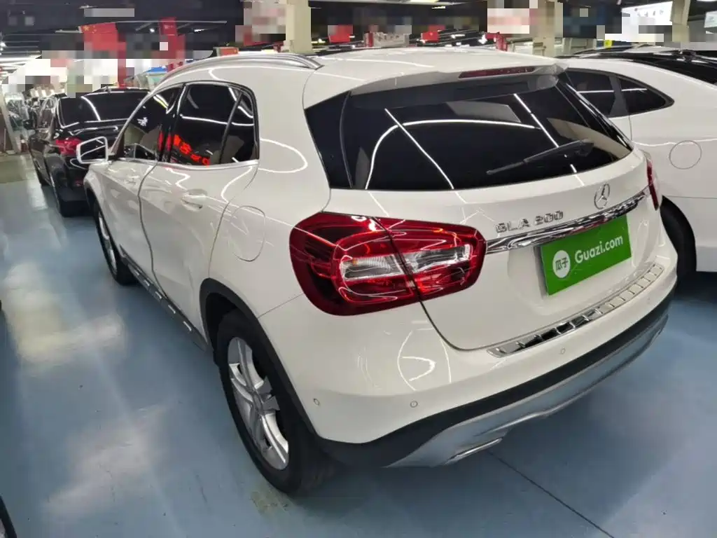 Mercedes-Benz GLA 2016
