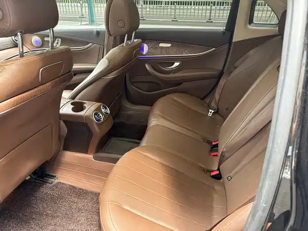 Mercedes-Benz E-Class 2019