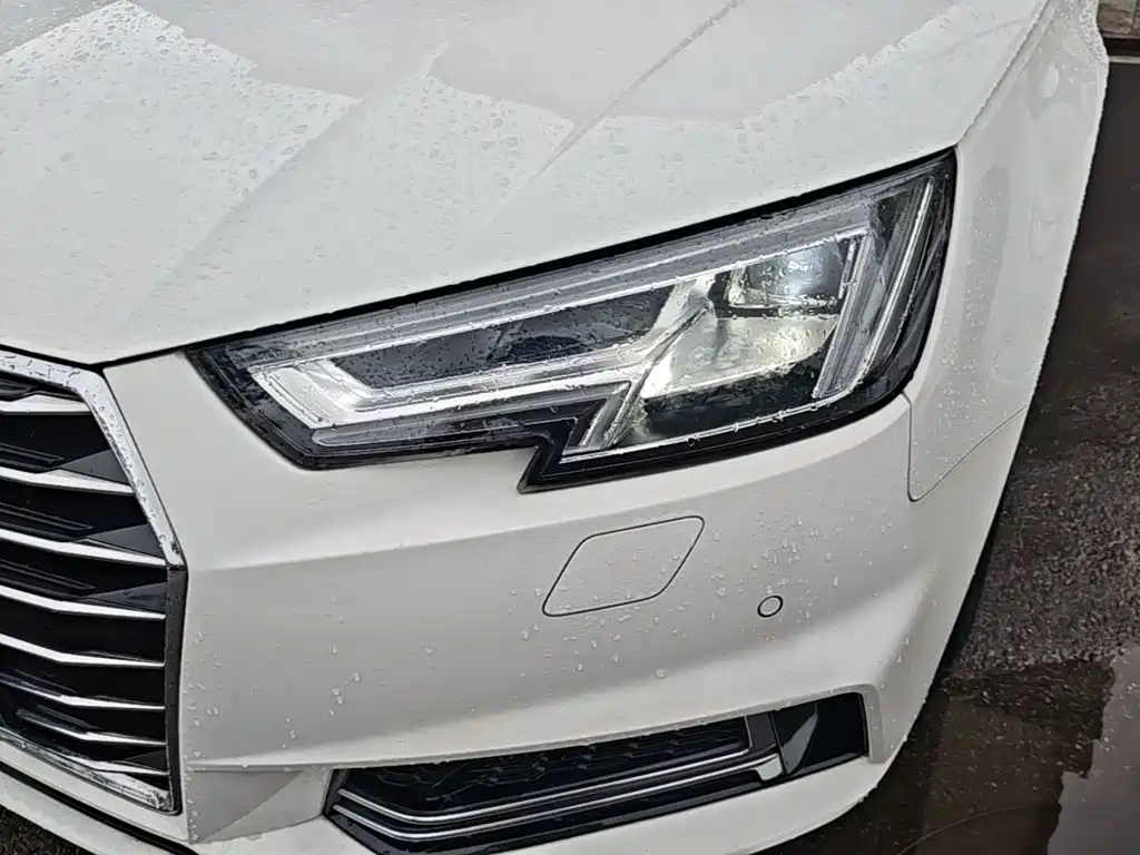 Audi A4L 2020 — фото 24