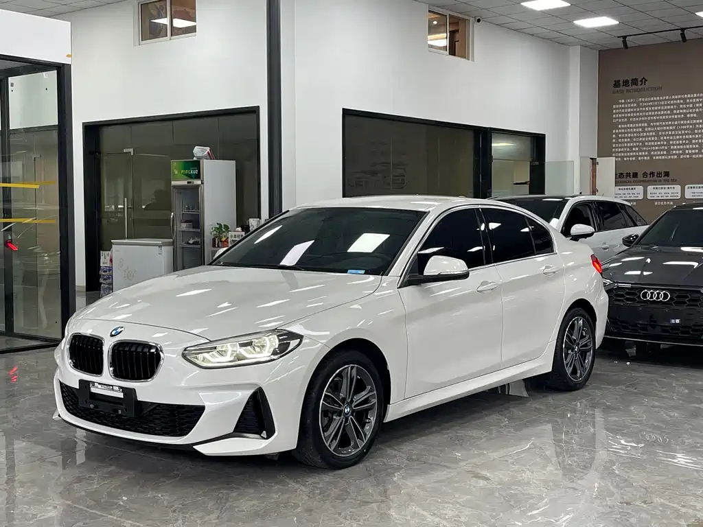 BMW 1 Series 2022