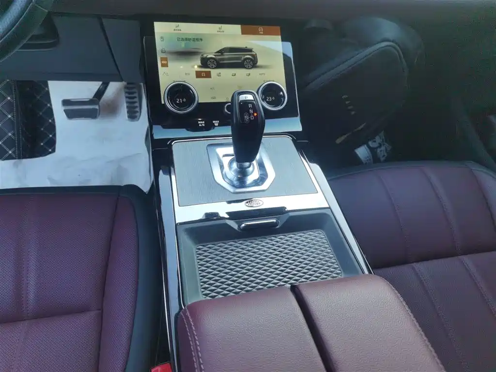 Land Rover Evoque 2023 — фото 14