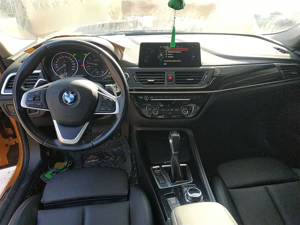 BMW 1 Series 2017 — фото 12