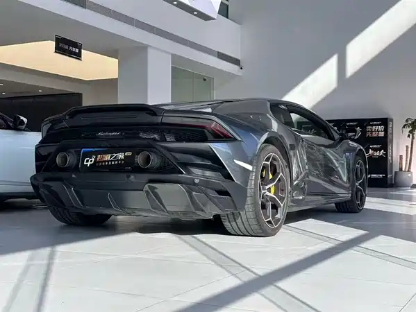 Lamborghini Huracan 2020