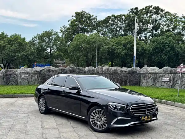 Mercedes-Benz E-Class 2023
