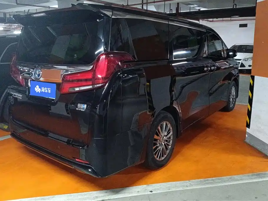 Toyota Alphard 2021