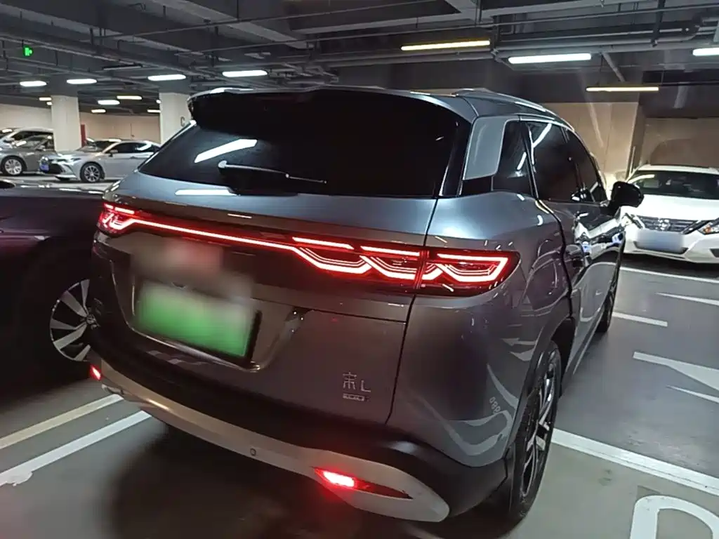 BYD Song L DM-i 2025 — фото 7