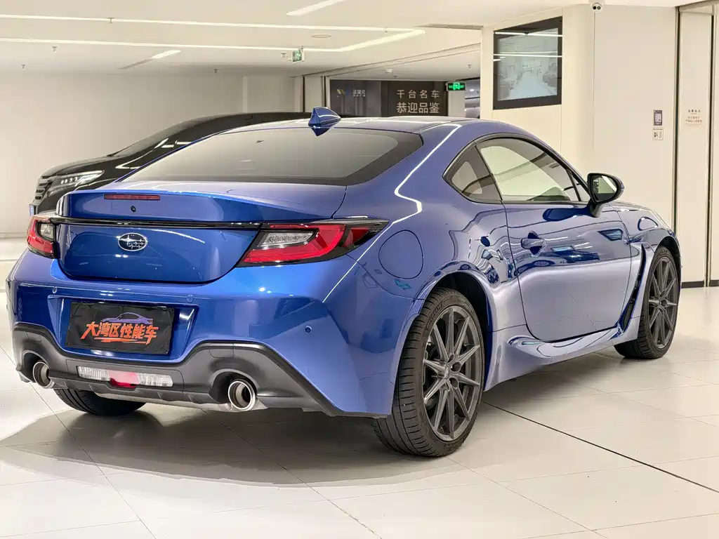 Subaru BRZ 2022 — фото 3