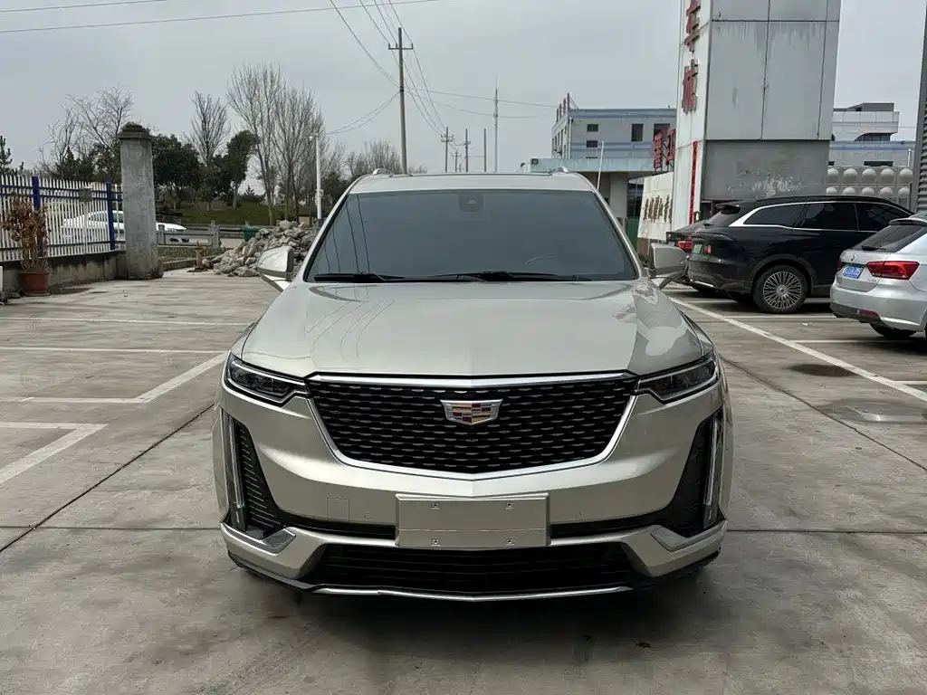Cadillac XT6 2023 — фото 2