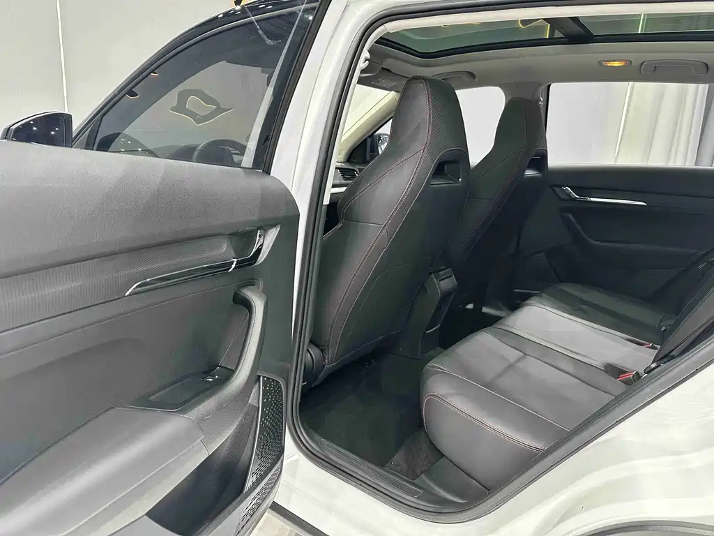 Skoda Kamiq 2023 — фото 16