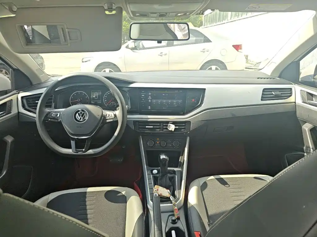 Volkswagen Polo 2021