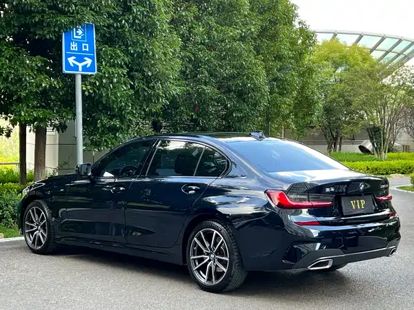 BMW 3 Series 2022