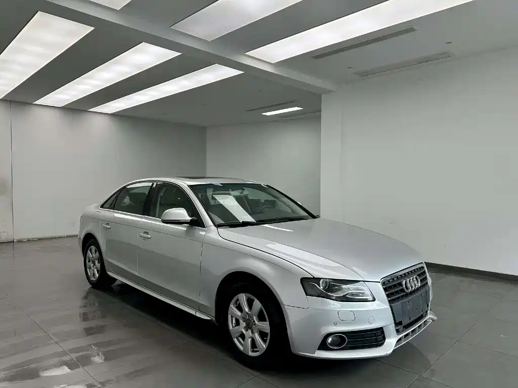 Audi A4L 2011