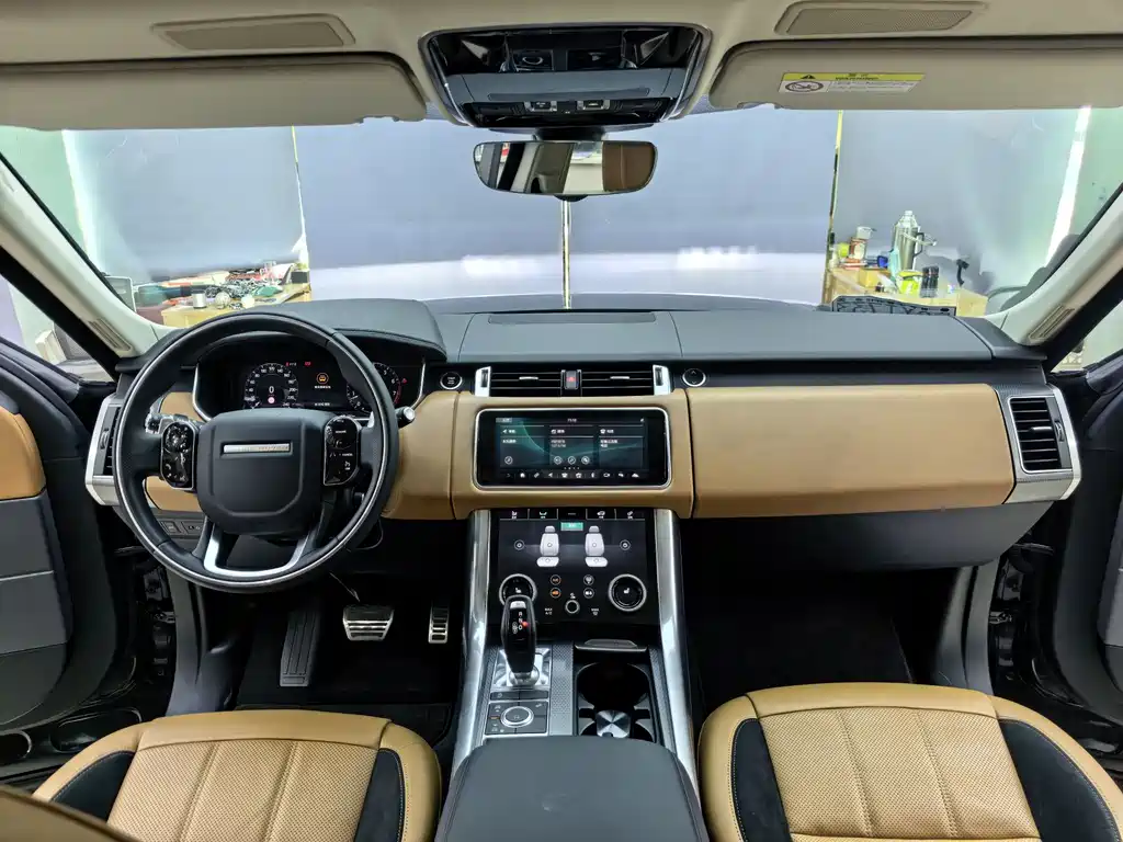 Land Rover Sport 2020 — фото 10