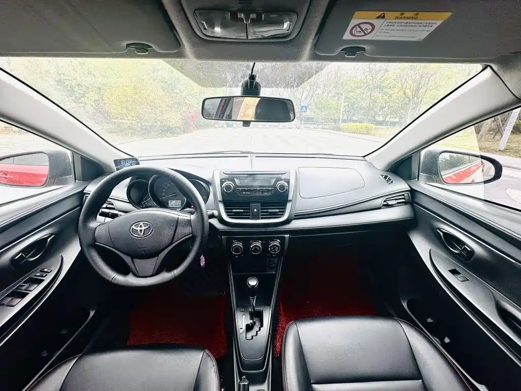Toyota Yaris L 2017