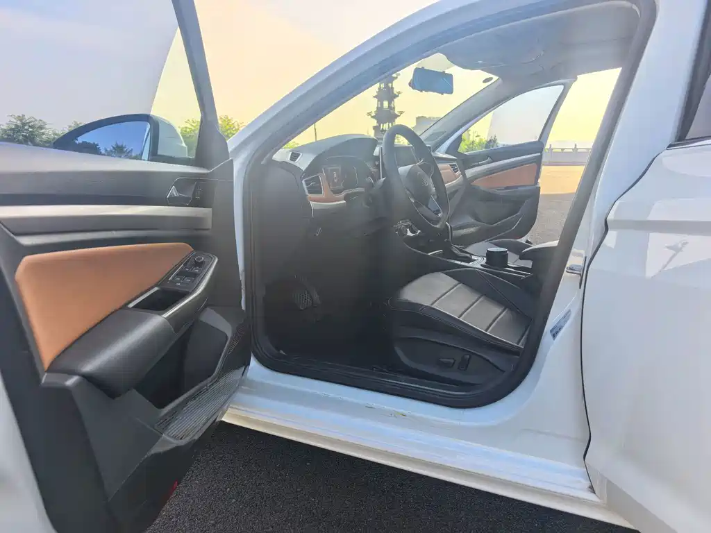 Volkswagen Bora 2023