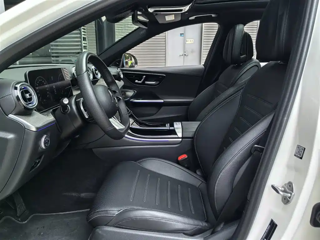 Mercedes-Benz C-Class 2022