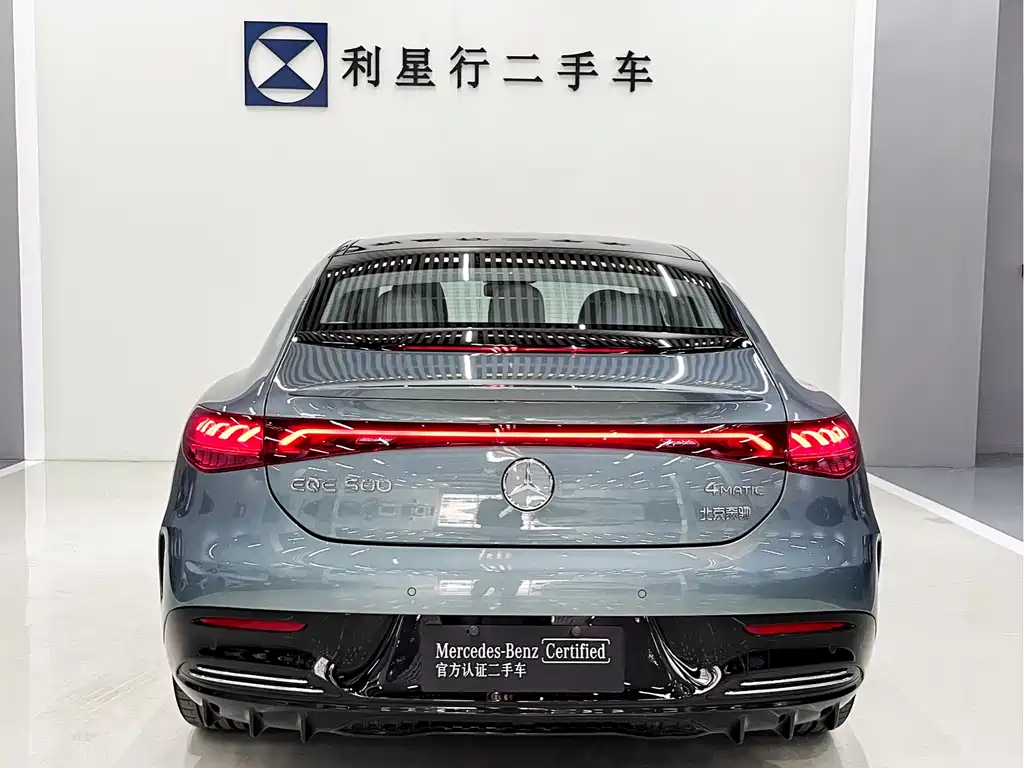 Mercedes-Benz EQE 2025
