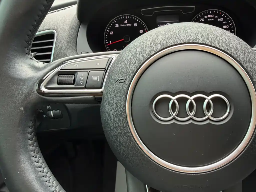 Audi Q3 2017 — фото 17