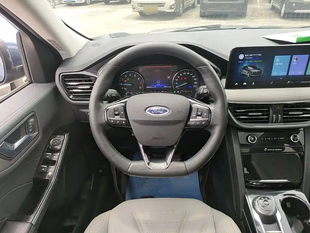 Ford Escape 2021 — фото 11