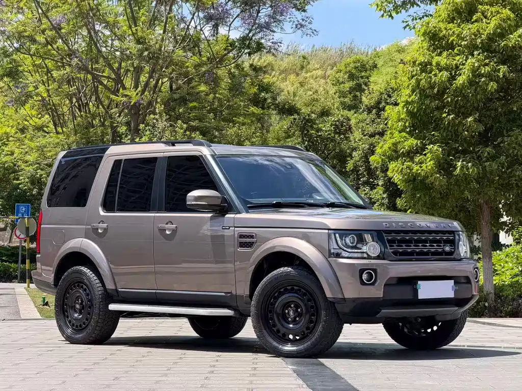 Land Rover Discovery 2016 — фото 19