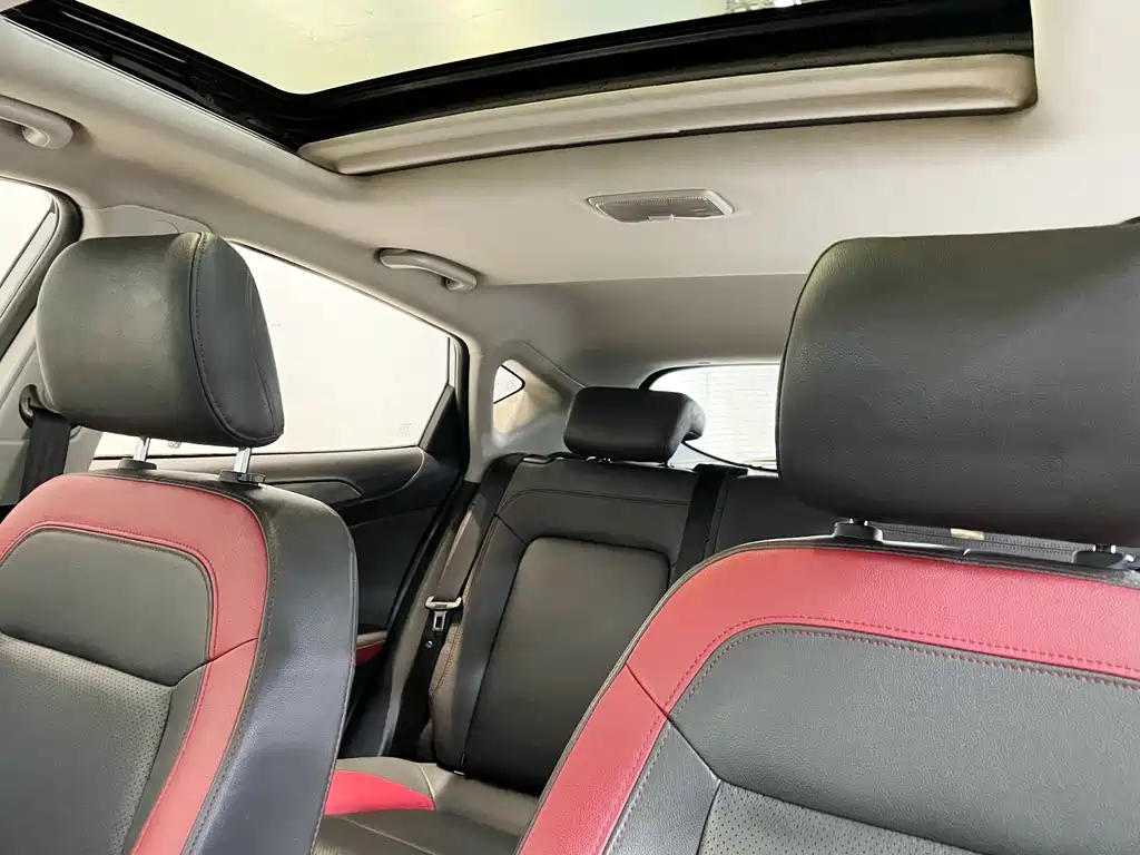Changan Eado XT 2017 — фото 17