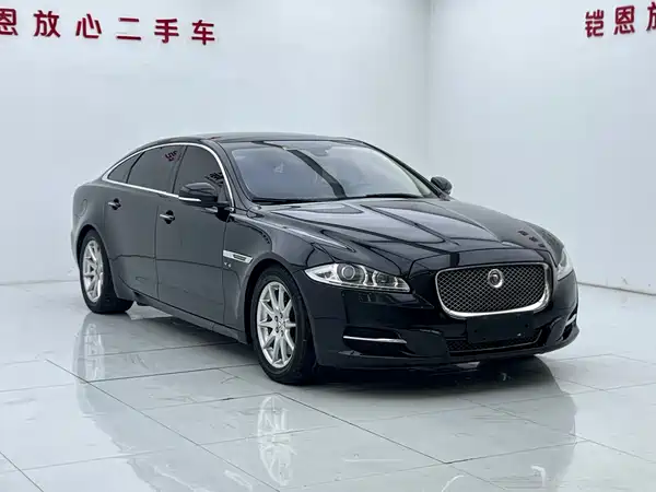 Jaguar XJ 2015