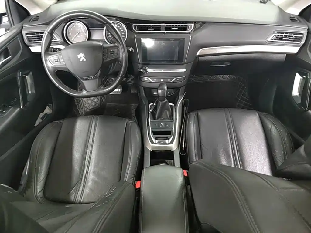 Peugeot 408 2016 — фото 10
