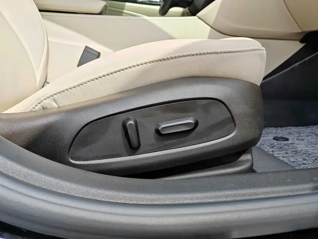 Buick Regal 2022 — фото 15