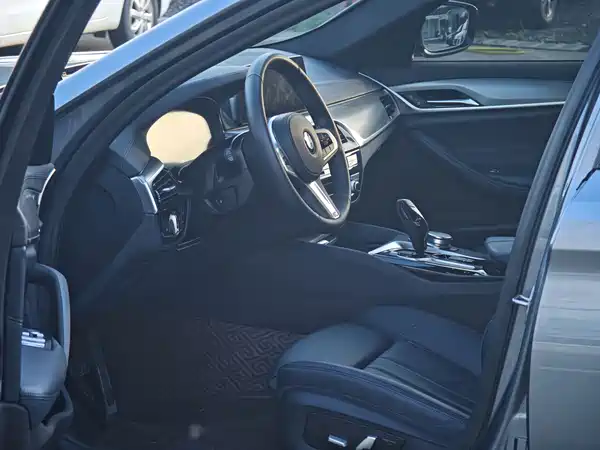 BMW 5 Series 2020