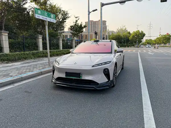 NIO ET5T 2024