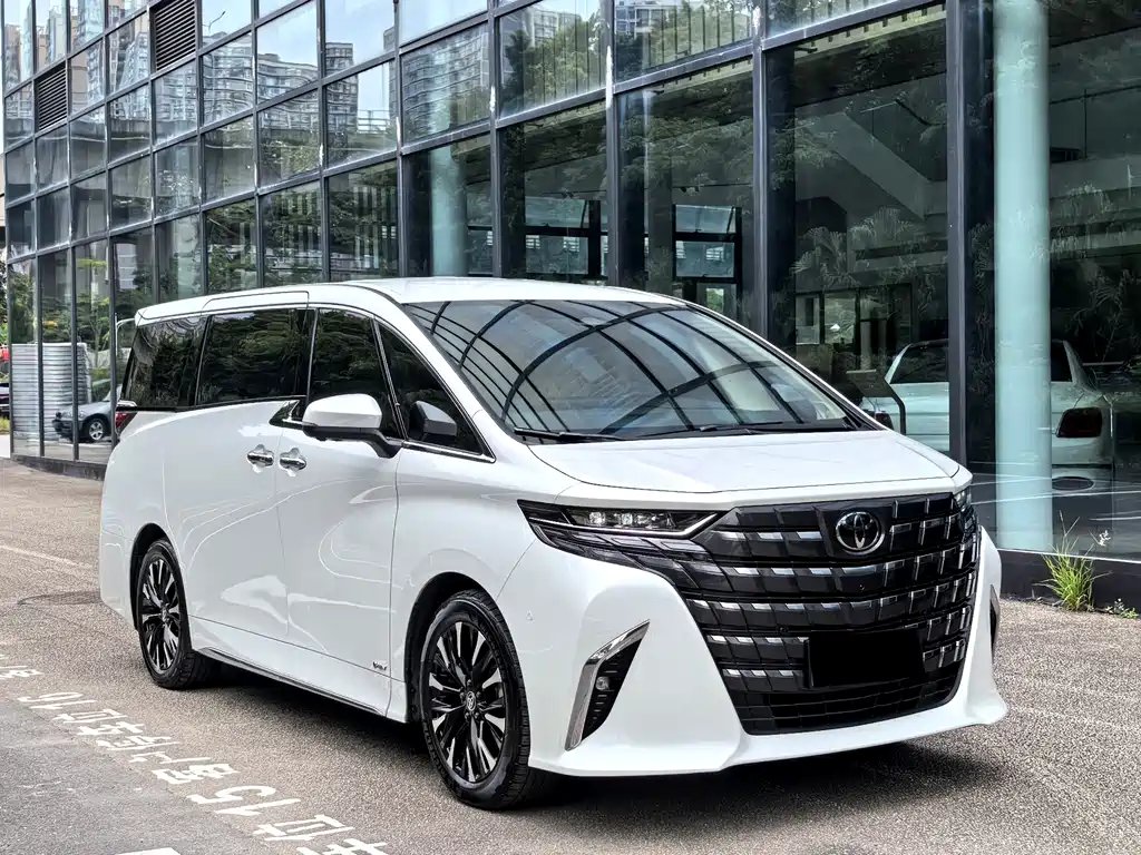 Toyota Alphard 2024