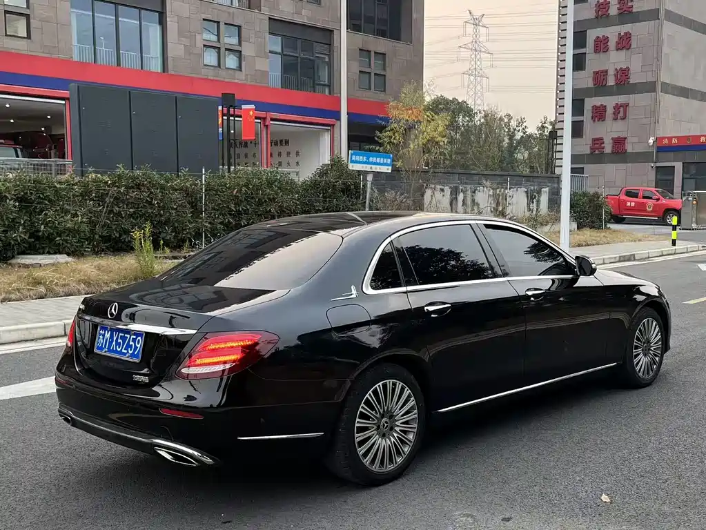 Mercedes-Benz E-Class 2020 — фото 8