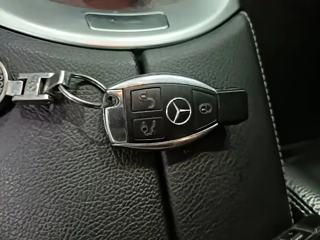 Mercedes-Benz GLC 2018 — фото 9