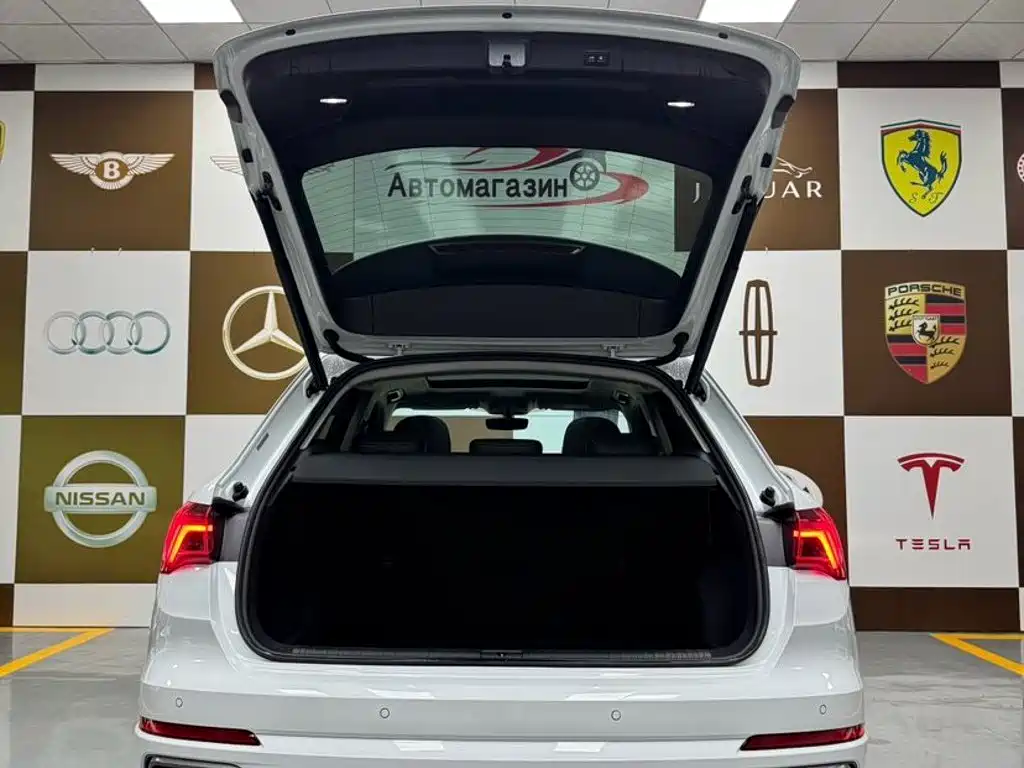 Audi Q3 2022 — фото 16
