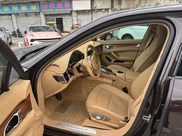 Porsche Panamera 2012