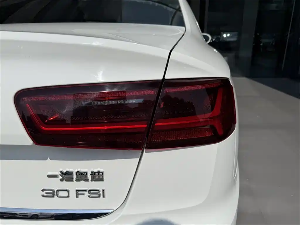 Audi A6L 2017 — фото 13