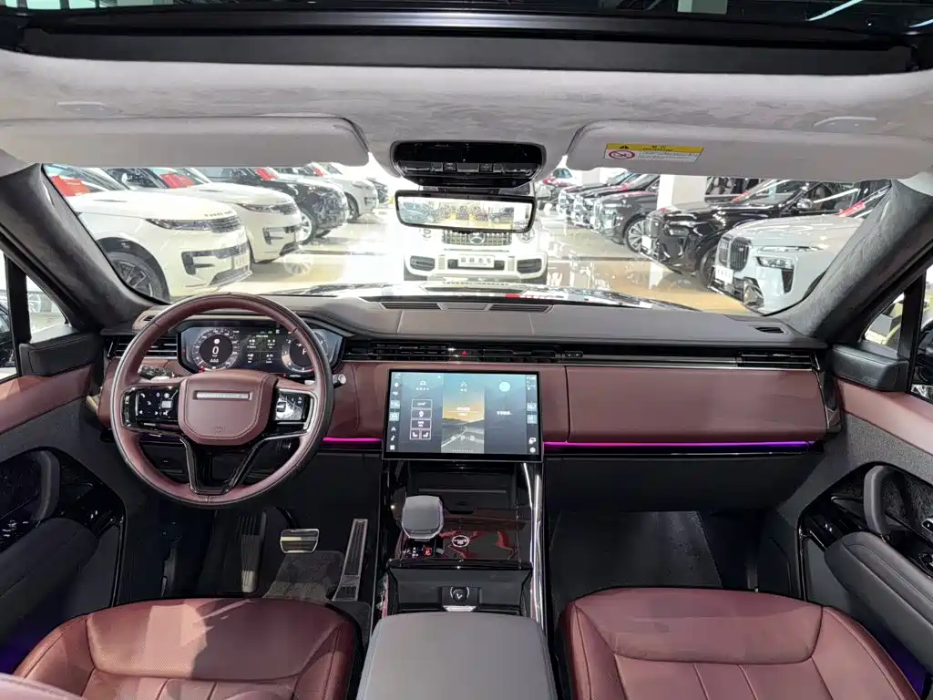 Land Rover Range Rover Sport 2024 — фото 24
